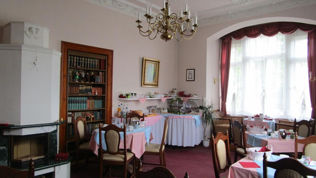 Hotel - Pension Villa Marie Radebeul Exteriör bild